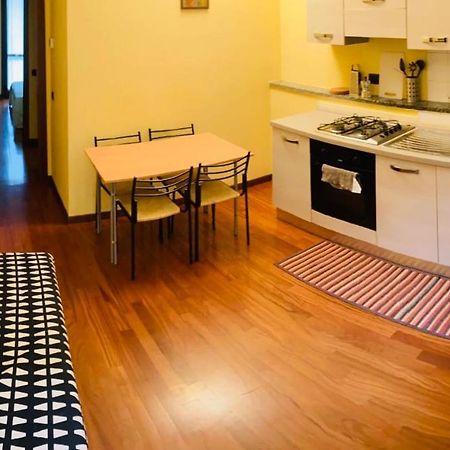 Bilocale Zona Centro Apartment Milano Ngoại thất bức ảnh