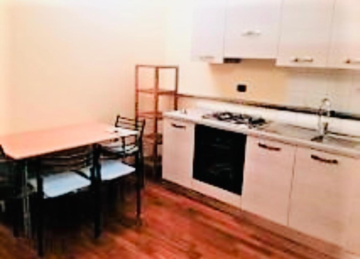 Bilocale Zona Centro Apartment Milano Ngoại thất bức ảnh