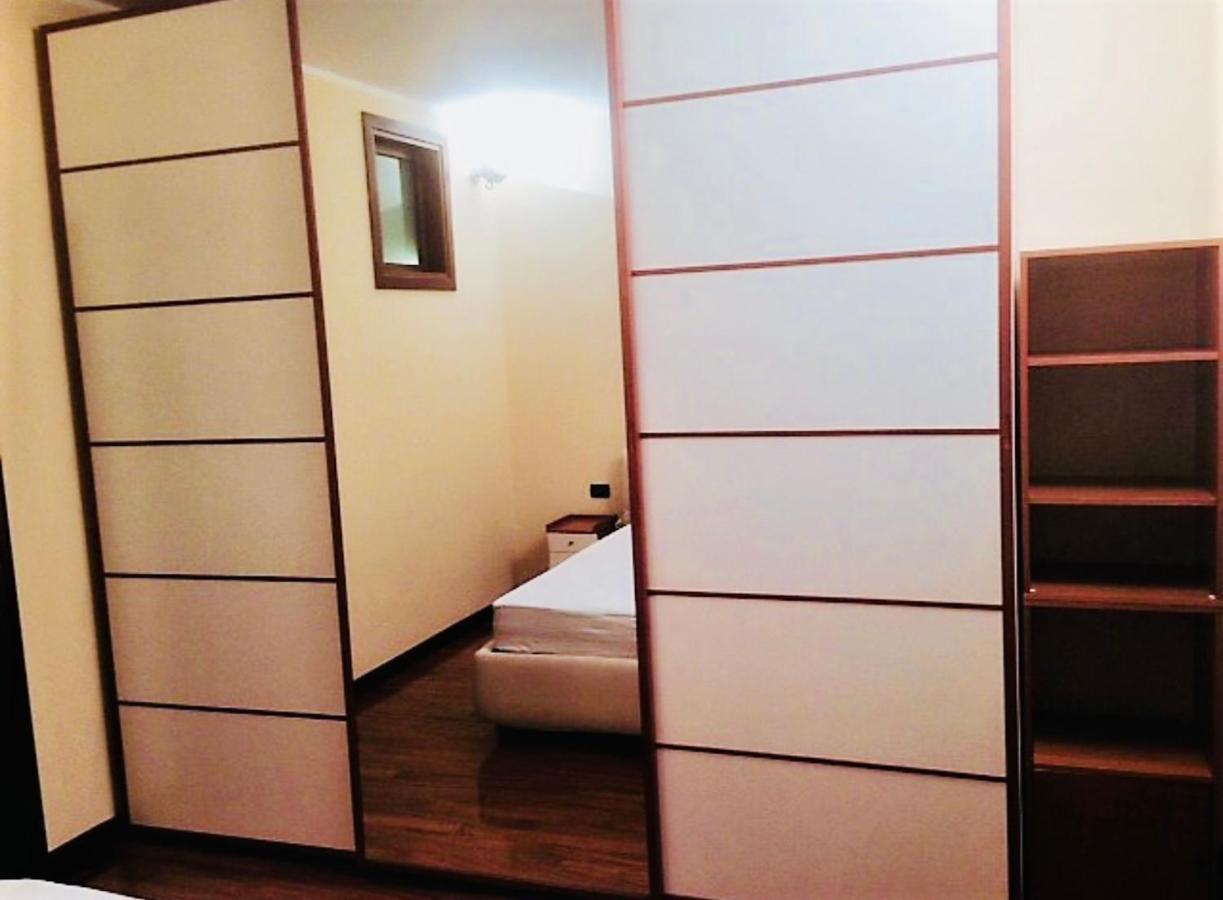Bilocale Zona Centro Apartment Milano Ngoại thất bức ảnh