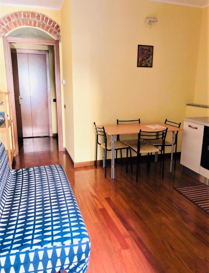 Bilocale Zona Centro Apartment Milano Ngoại thất bức ảnh